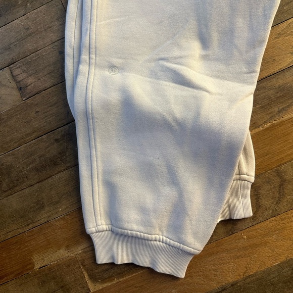Lululemon Relaxed Fit Scuba Jogger - White Opal - Size 8 - Picture 7 of 7